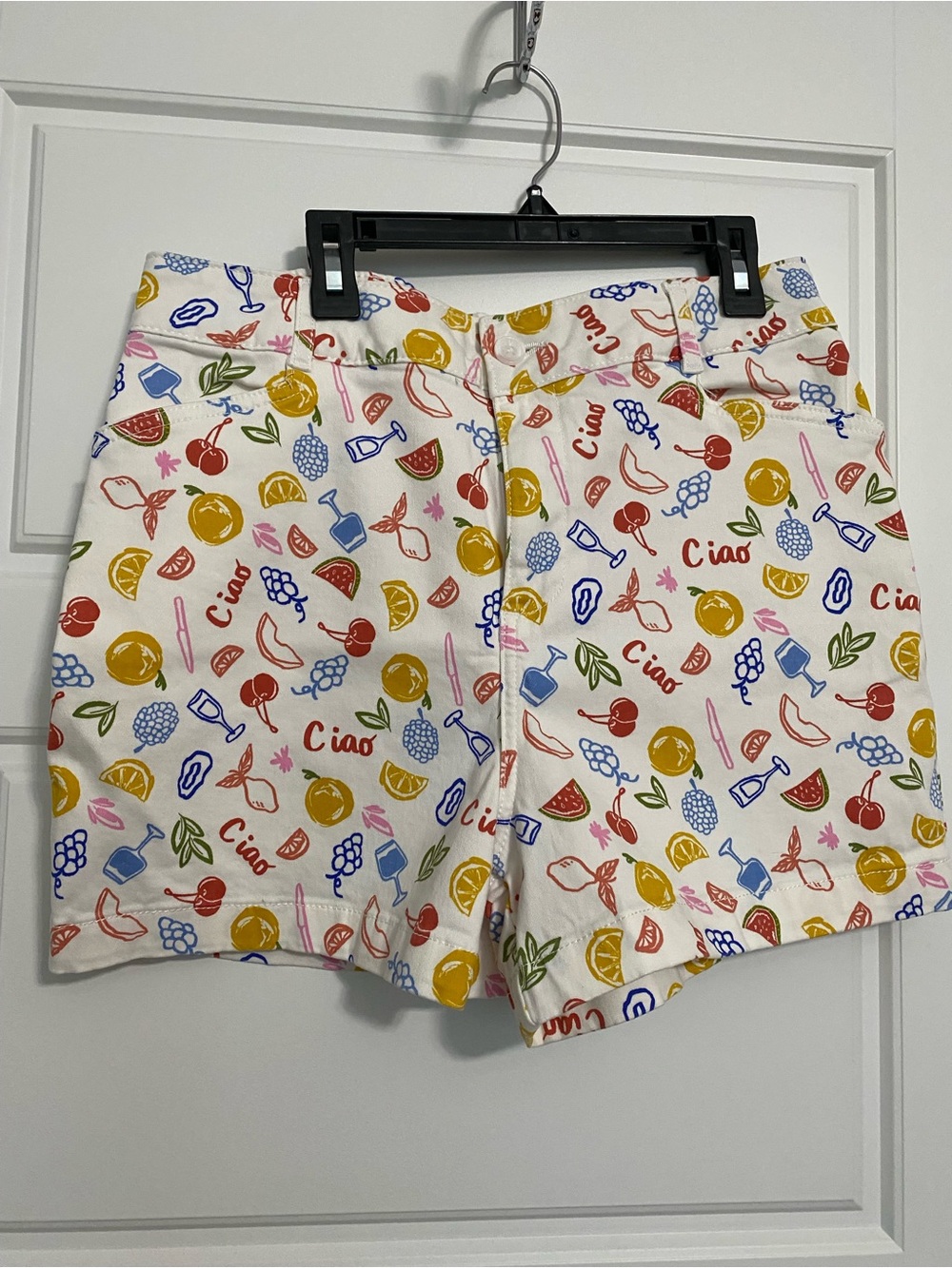 Women’s White Italy Print Casual Shorts